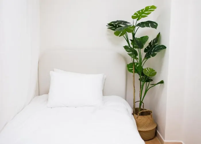 Villa New Open Sale Haebangchon Itaewon Myeongdong Hongdae Insadong Gyeongbokgung Palace