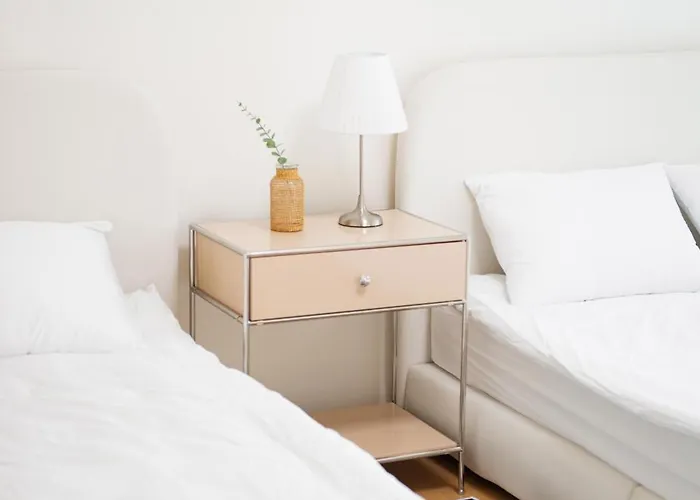 New Open Sale Haebangchon Itaewon Myeongdong Hongdae Insadong Gyeongbokgung Palace Villa